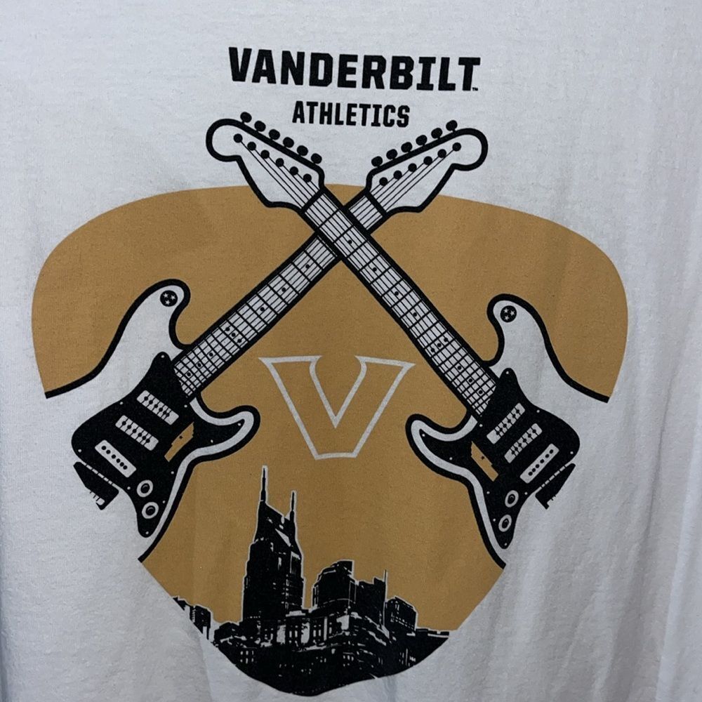 Vanderbilt Vandy Commodores Athletics white Guitars music City T shirt Team XL